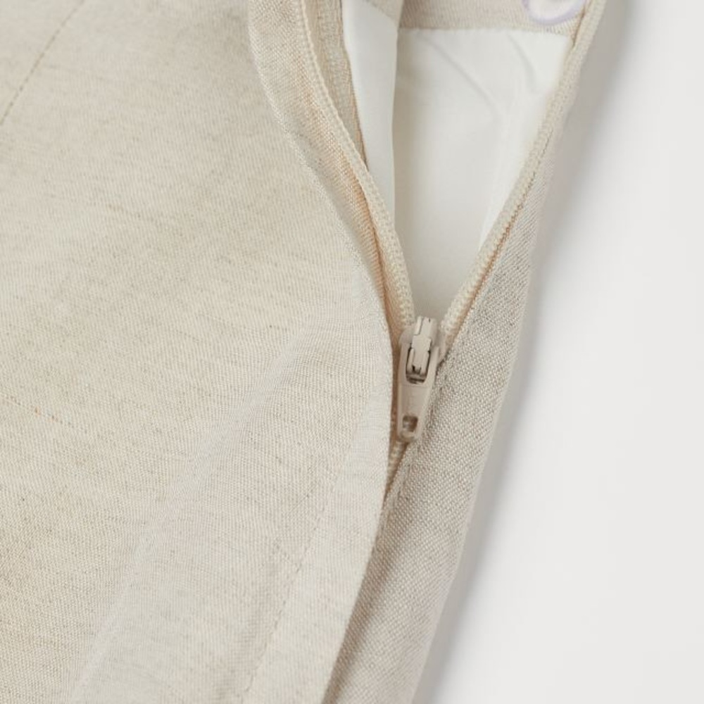 Linen-blend Mini Skirt - Picture 2 of 3
